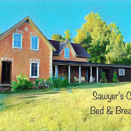 Sawyer'S Creek Bed And Breakfast Algonquin Highlands 外观 照片