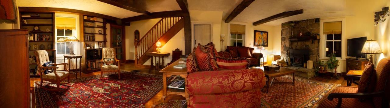 Sawyer'S Creek Bed And Breakfast Algonquin Highlands 外观 照片
